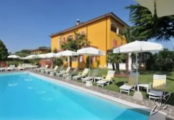 ホテル La Quiete Park 3*